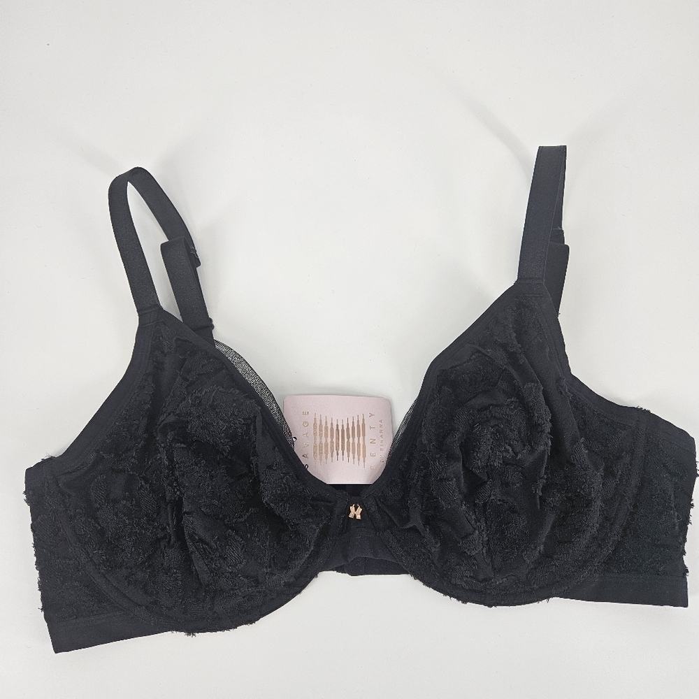 Savage X Fenty Black Textured Lace Bra NWT